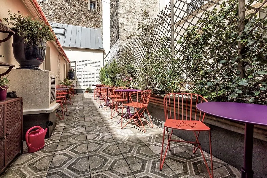 **** Hotel Villa Alessandra Paris France